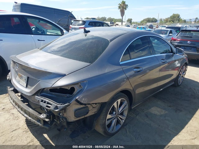 Mercedes-Benz CLA 250 2018 WDDSJ4EB5JN536878 Image 4