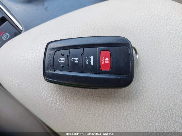 Toyota Camry Le Hybrid 2020 4T1C31AK0LU541147 Image 11