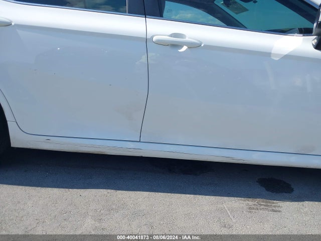 Toyota Camry Le Hybrid 2020 4T1C31AK0LU541147 Image 6