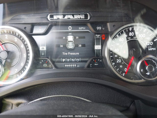 1C6SRFJT5KN537082 RAM 1500 Laramie  4x4 5'7 Box