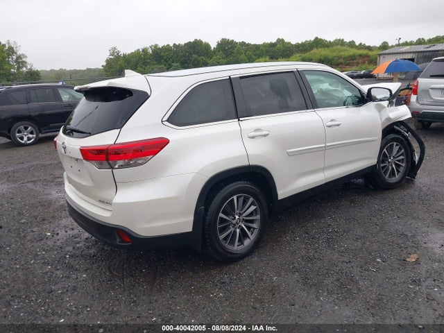Toyota Highlander Xle 2019 5TDJZRFHXKS597511 Image 4