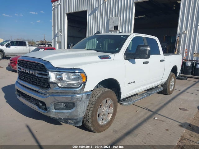 3C6UR5DJ0PG610906 RAM 2500 Big Horn  4x4 6'4 Box