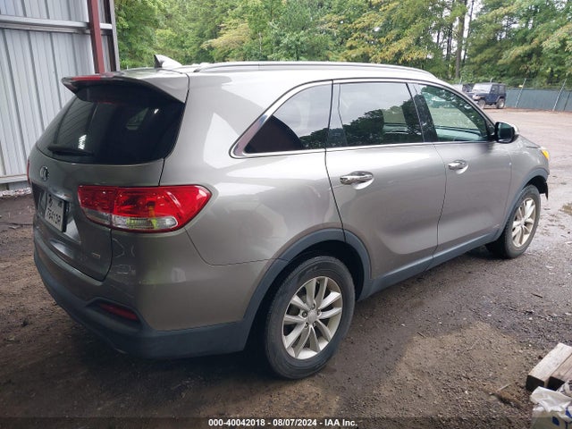 5XYPGDA30GG044160 KIA Sorento 2.4l Lx