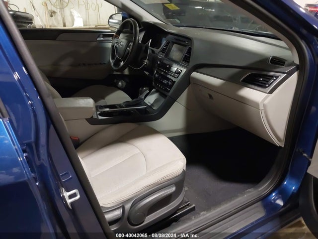 Hyundai SONATA SE 2017 5NPE24AF2HH439564 Image 5