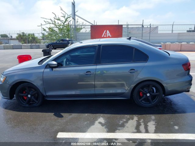 3VWDB7AJ7JM221005 Volkswagen Jetta 1.4t Se/1.4t Wolfsburg Edition