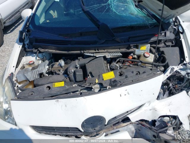 JTDKN3DU8F1868064 Toyota Prius Two