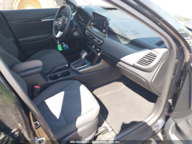 KNDEPCAA9M7217697 KIA Seltos Lx