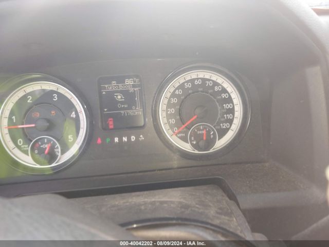 3C6UR5HL7HG636559 RAM 2500 Tradesman  4x4 8' Box