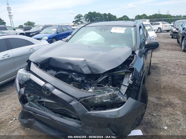 Toyota RAV4 LE 2020 2T3H1RFV3LW059406 Image 6