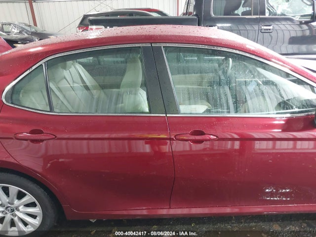 Toyota CAMRY LE 2018 4T1B11HK9JU526344 Image 13