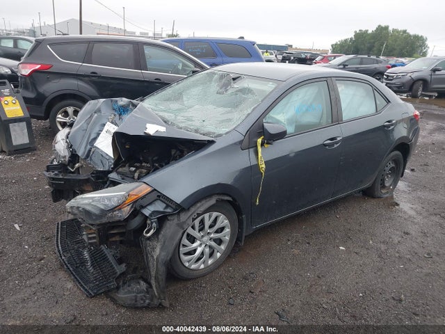 Toyota COROLLA LE 2017 2T1BURHE7HC901059 Image 2