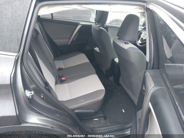 Toyota RAV4 LE 2015 JTMBFREV4FJ041721 Image 8