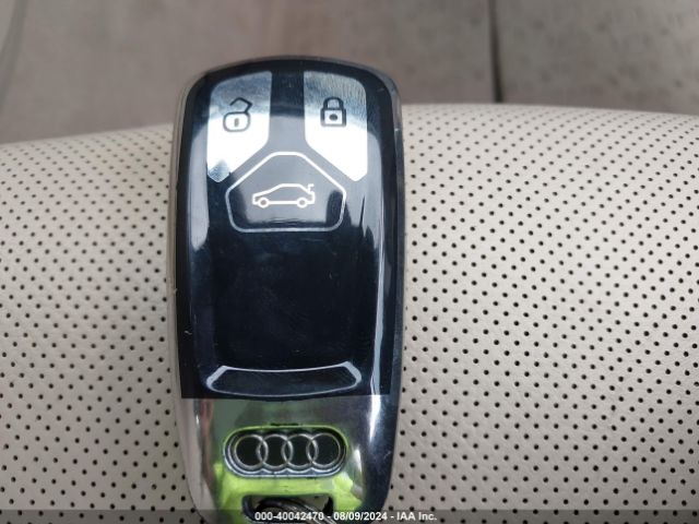 WA1LHAF71JD014929 Audi Q7 2.0t Premium