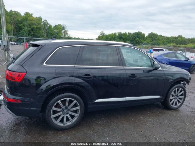 WA1LHAF71JD014929 Audi Q7 2.0t Premium
