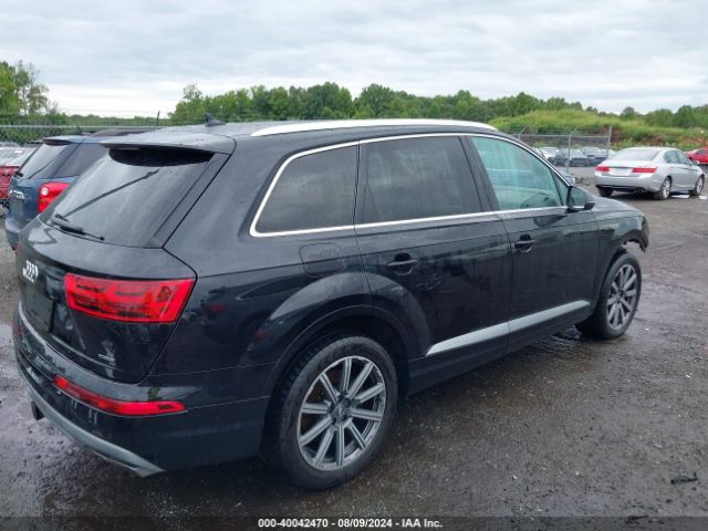 WA1LHAF71JD014929 Audi Q7 2.0t Premium