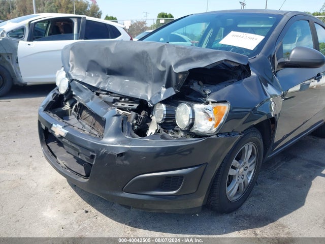 Chevrolet Sonic Lt Auto 2014 1G1JC5SG0E4108405 Image 6
