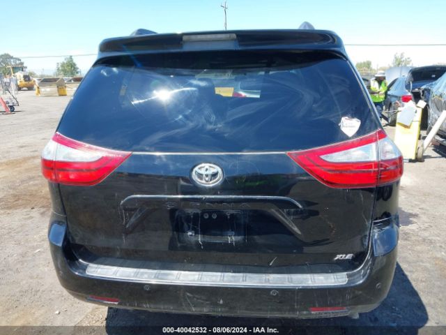 5TDYK3DC3FS558675 Toyota Sienna Xle Premium 8 Passenger