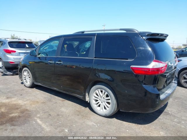5TDYK3DC3FS558675 Toyota Sienna Xle Premium 8 Passenger