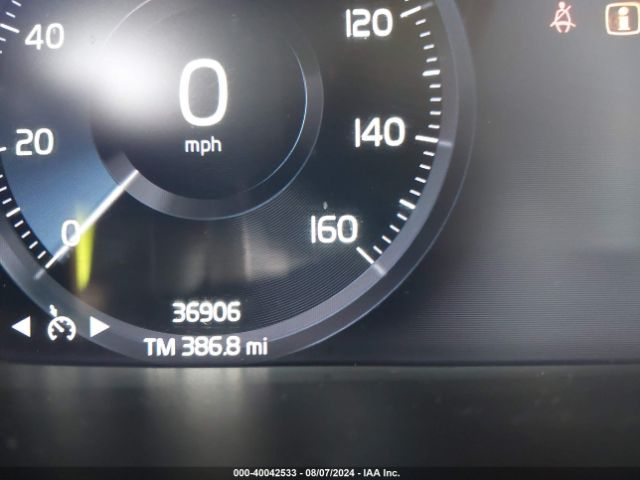 YV4162UK8L2316570 Volvo Xc40 T5 Momentum