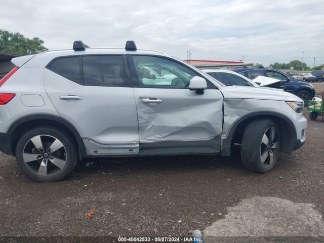 YV4162UK8L2316570 Volvo Xc40 T5 Momentum