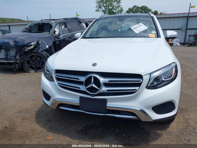 WDC0G4KB2HV009437 Mercedes-Benz Glc 300 4matic