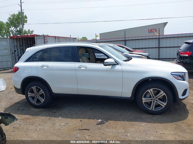 WDC0G4KB2HV009437 Mercedes-Benz Glc 300 4matic