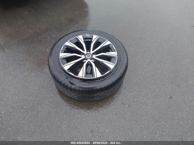 YV4L12RL9R1775288 Volvo Xc60 B5 Plus Dark Theme