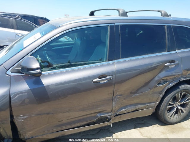 Toyota Highlander Xle V6 2016 5TDKKRFH6GS146365 Image 14