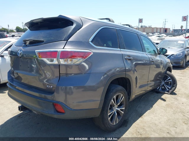 Toyota Highlander Xle V6 2016 5TDKKRFH6GS146365 Image 4