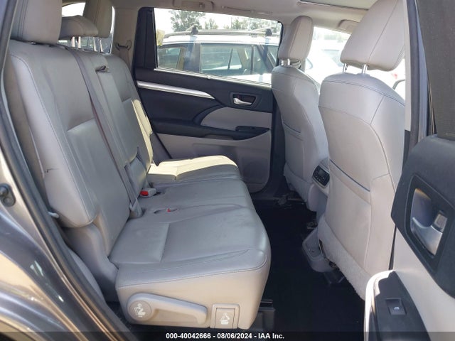 Toyota Highlander Xle V6 2016 5TDKKRFH6GS146365 Image 8