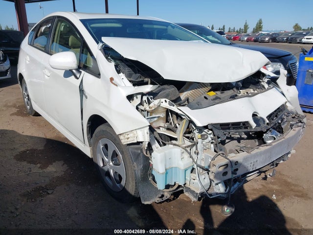 Toyota Prius Two 2015 JTDKN3DU3F0445107 Image 18