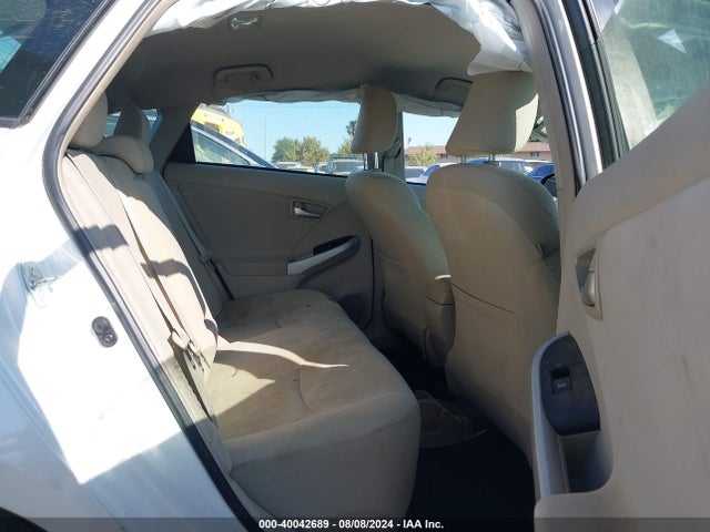 Toyota Prius Two 2015 JTDKN3DU3F0445107 Image 8