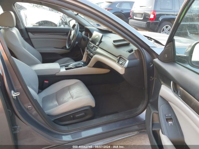 1HGCV2F92KA034911 Honda Accord Touring 2.0t