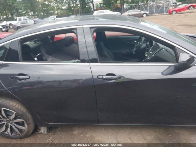 1G1ZG5STXPF245881 Chevrolet Malibu Fwd Rs