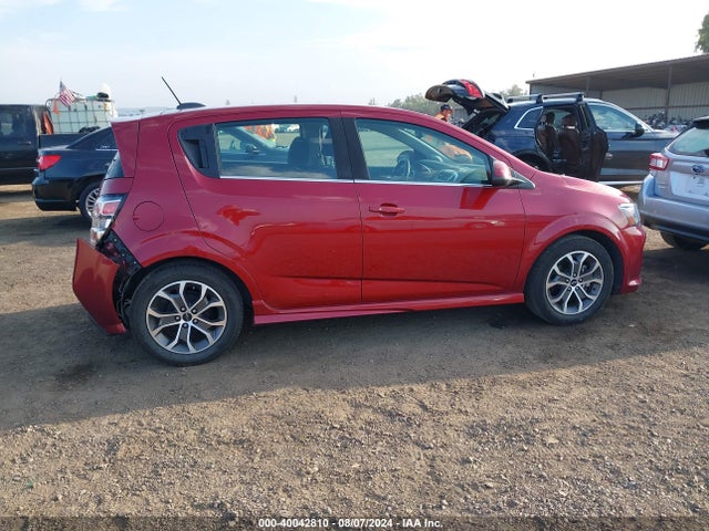 Chevrolet Sonic Lt Auto 2018 1G1JD6SGXJ4122194 Image 13