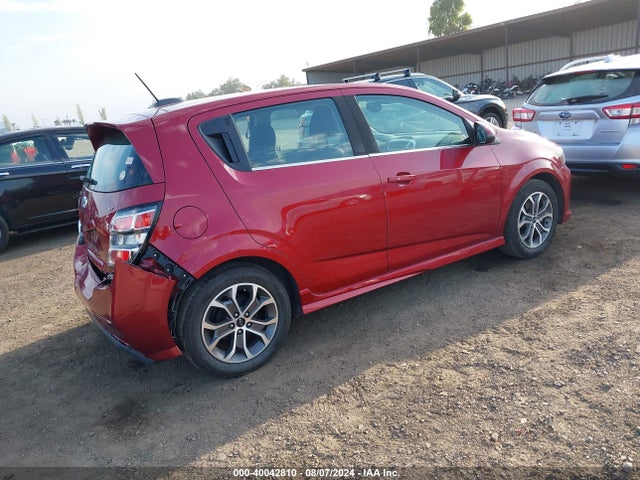Chevrolet Sonic Lt Auto 2018 1G1JD6SGXJ4122194 Image 4