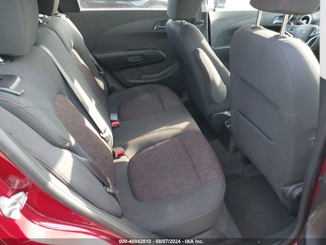 Chevrolet Sonic Lt Auto 2018 1G1JD6SGXJ4122194 Image 8