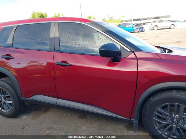5N1AT3AA4MC832848 Nissan Rogue S Fwd