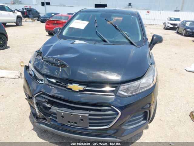 3GNCJKSB7KL117818 Chevrolet TRAX LS