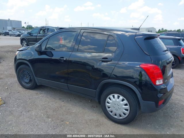 3GNCJKSB7KL117818 Chevrolet TRAX LS