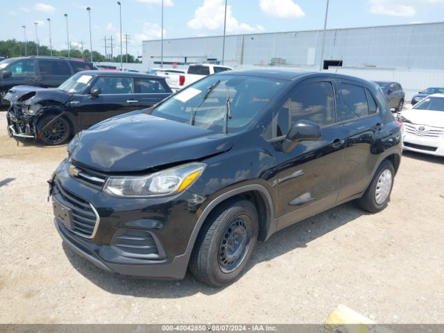 3GNCJKSB7KL117818 Chevrolet TRAX LS
