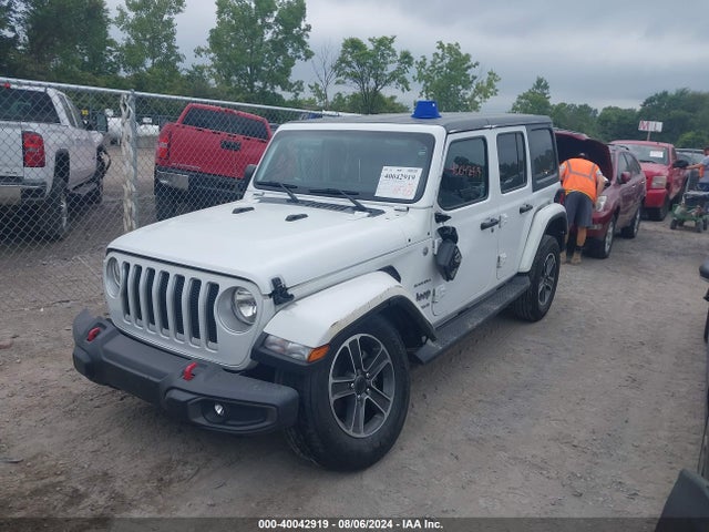 1C4HJXEG0JW132365 Jeep Wrangler Unlimited Sahara 4x4