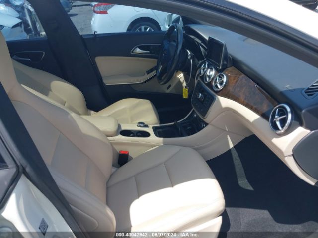 WDDSJ4GB1EN074855 Mercedes-Benz CLA 250 4MATIC