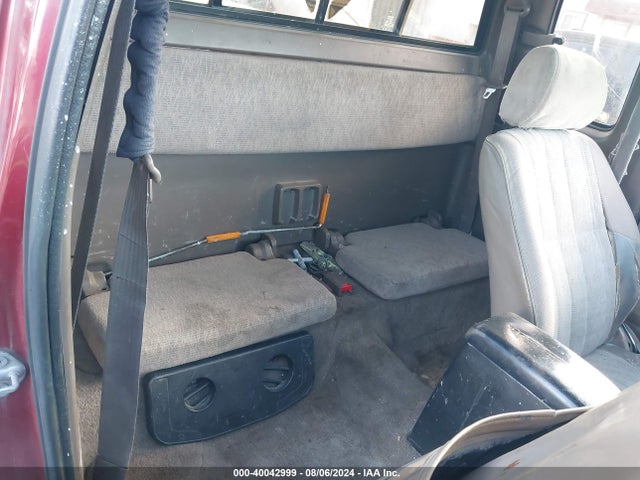 1998 Toyota Tacoma მანქანა იყიდება აუქციონზე, vin: 4TAVL52N7WZ030180, აუქციონის ნომერი: 40042999