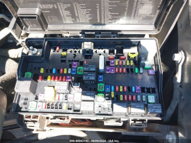 1C6RR6FG0JS224497 RAM 1500 Tradesman Quad Cab 4x2 6'4 Box