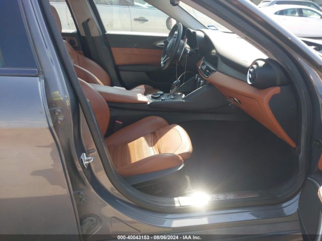 ZARFAECN7H7543155 Alfa Romeo Giulia Ti Rwd