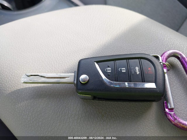 Toyota CAMRY LE 2019 4T1B11HK3KU173973 Image 11