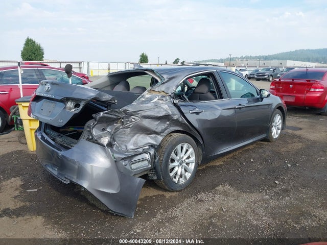 Toyota CAMRY LE 2019 4T1B11HK3KU173973 Image 4