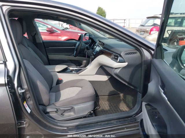 Toyota CAMRY LE 2019 4T1B11HK3KU173973 Image 5