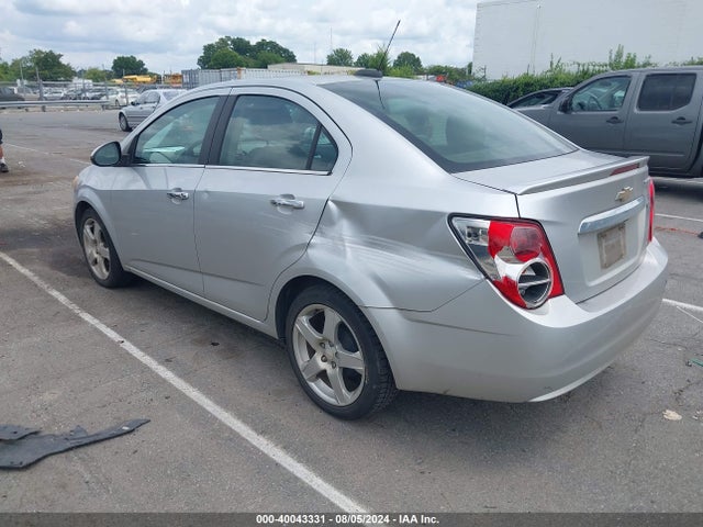 Chevrolet Sonic Ltz Auto 2015 1G1JE5SB7F4112337 Image 3
